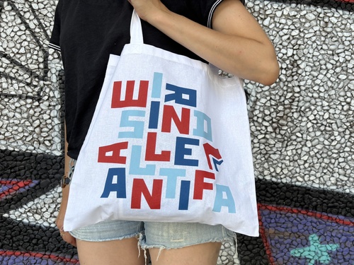 Jutebeutel-Wir sind alle Antifa